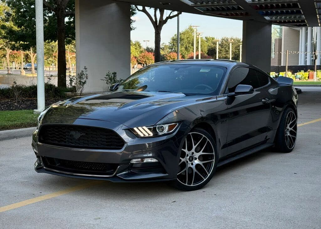 2017 FORD Mustang