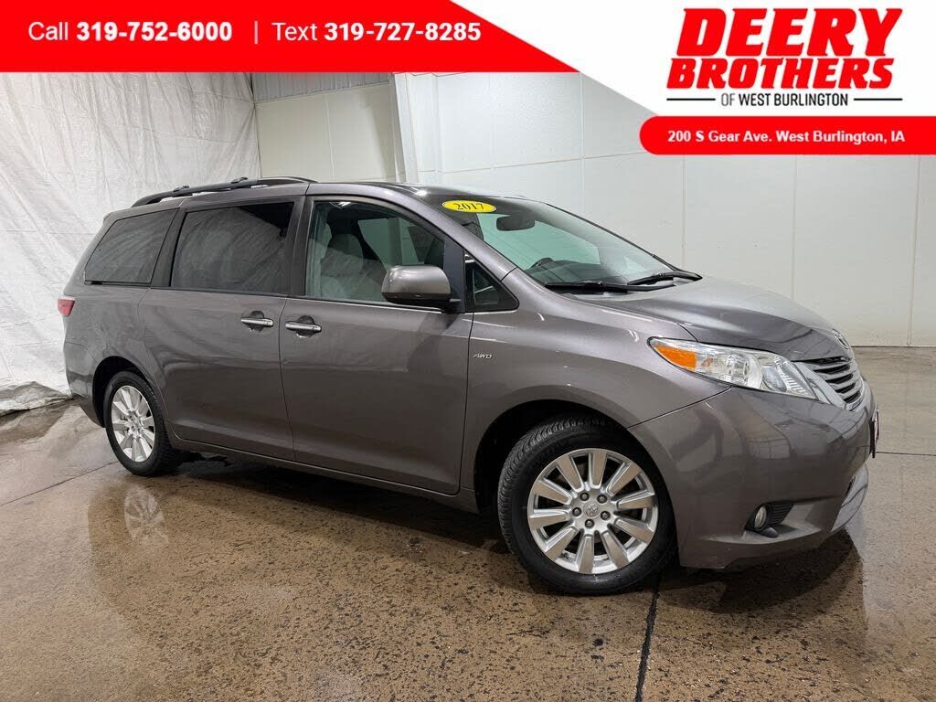 2017 TOYOTA Sienna