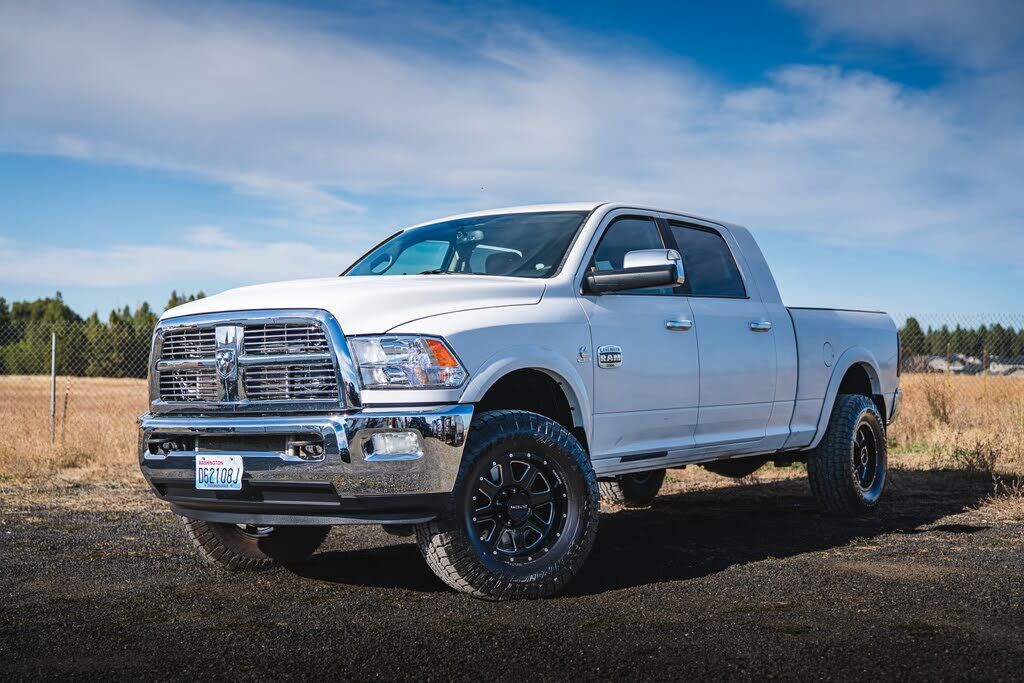 2012 DODGE Ram