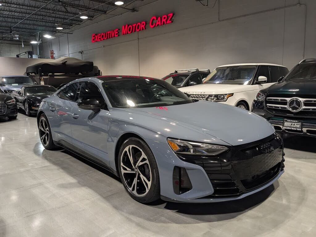 2022 AUDI e-tron