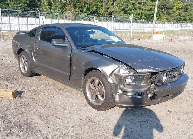2005 FORD Mustang