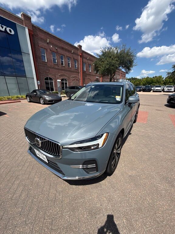 2023 VOLVO XC60
