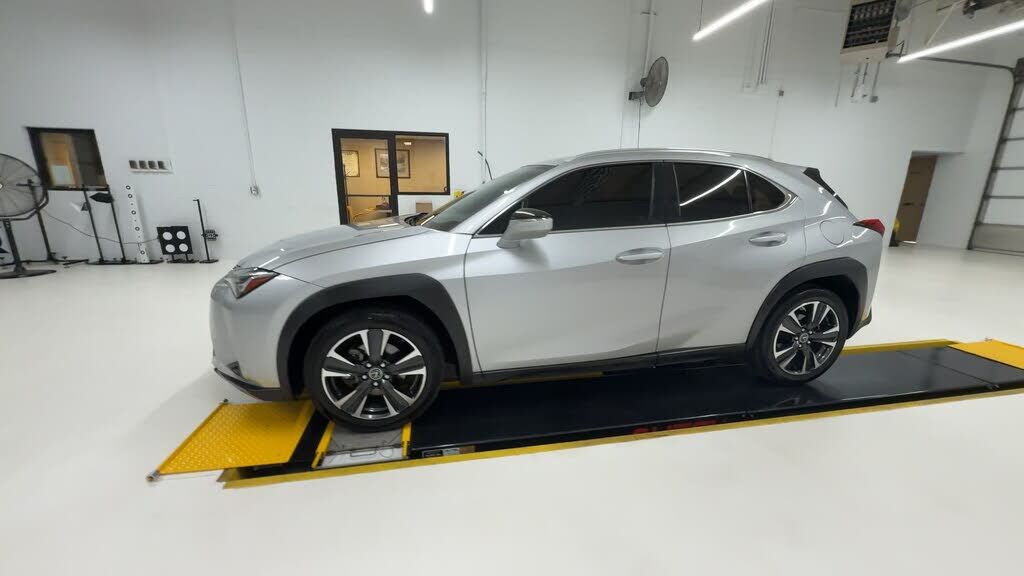 2020 LEXUS UX
