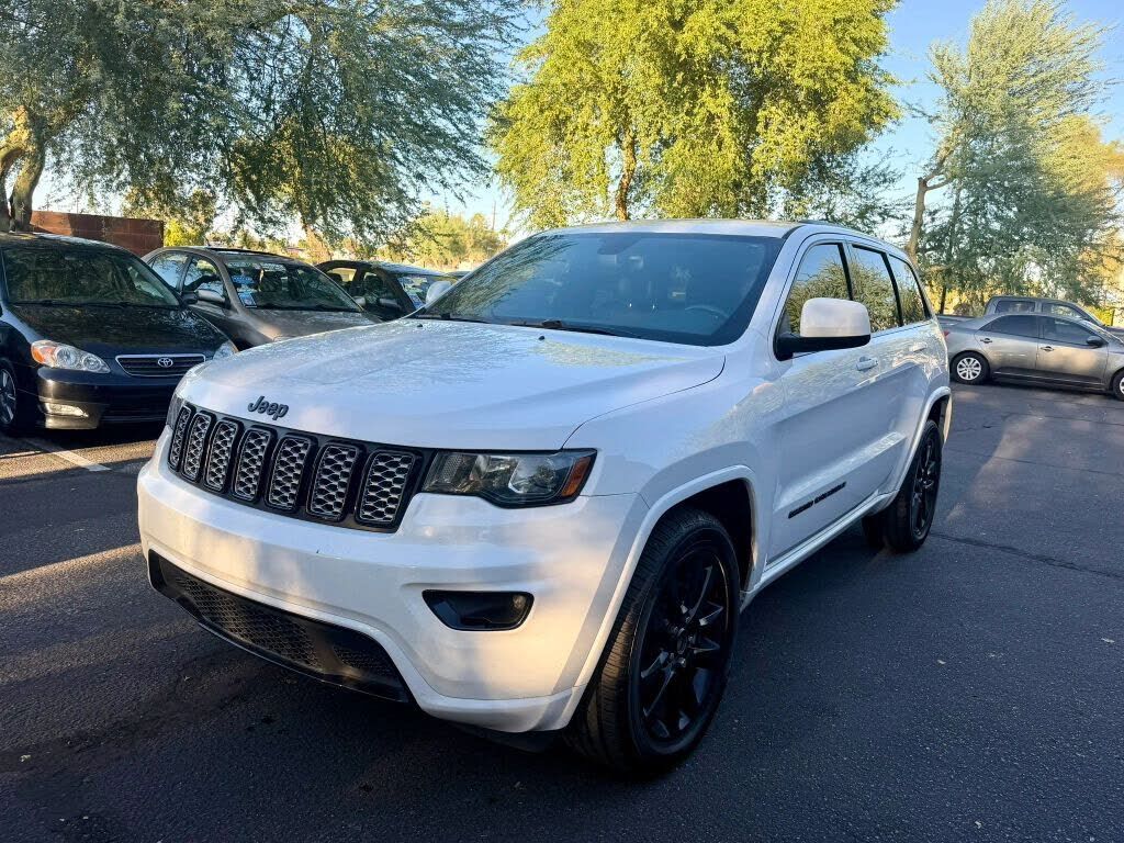 2017 JEEP Grand Cherokee