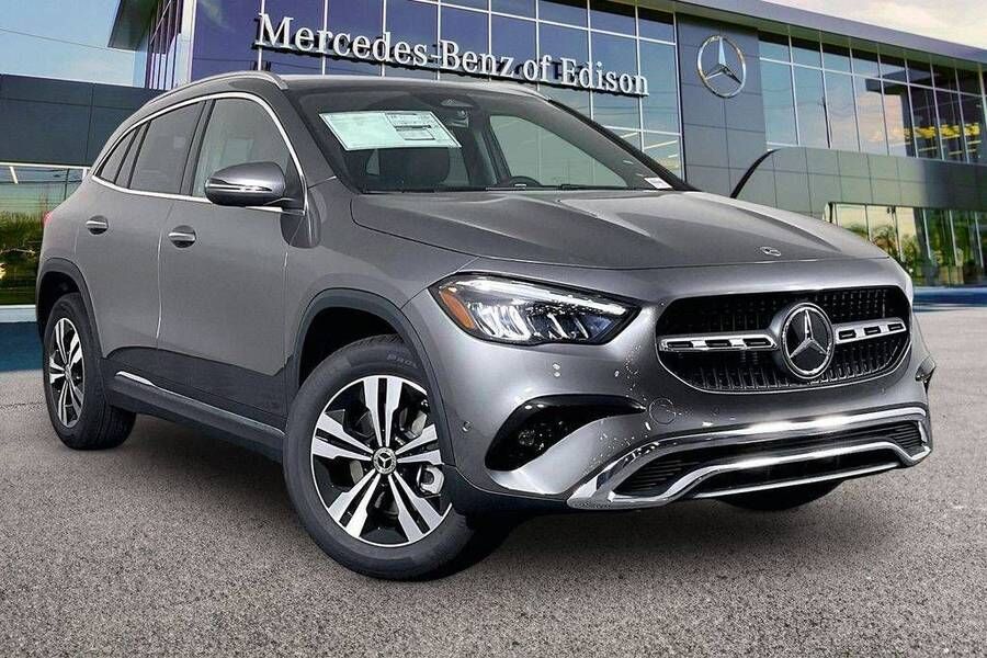 2026 MERCEDES-BENZ GLA-Class