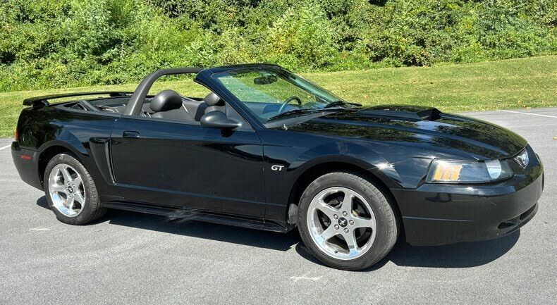 2003 FORD Mustang