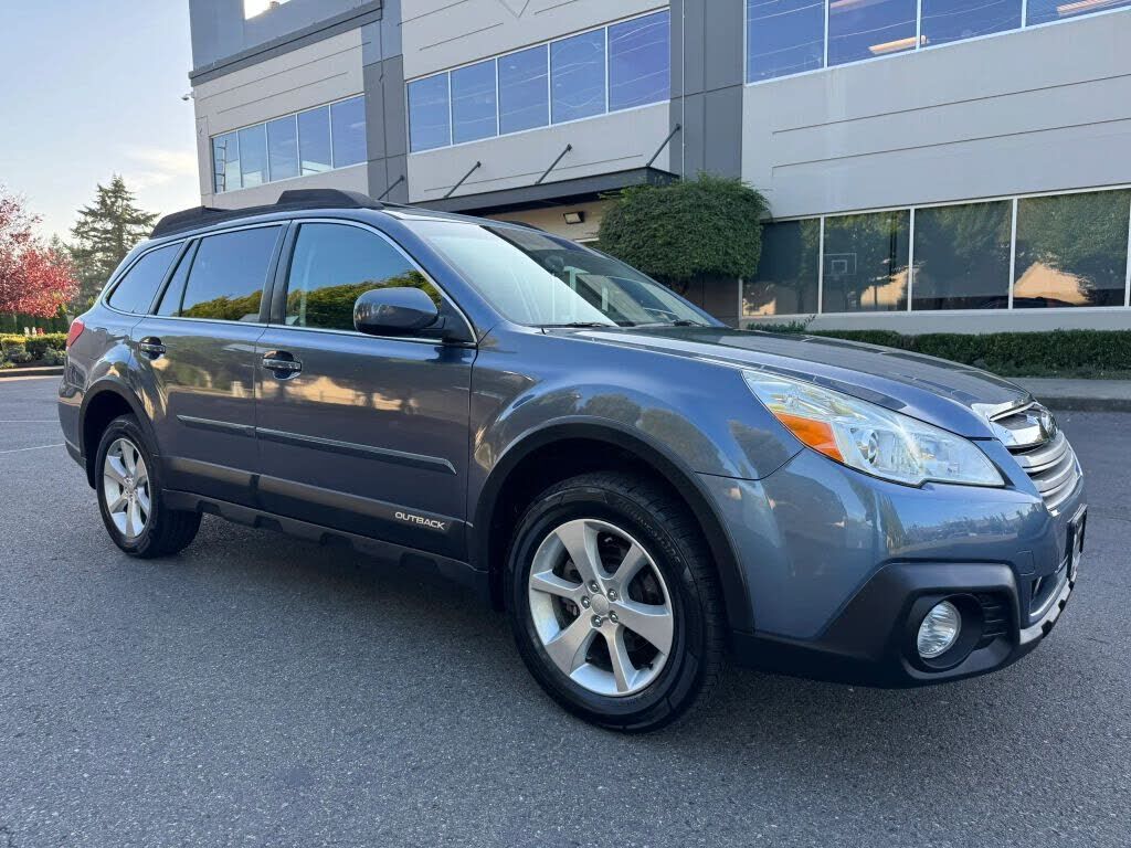 2014 SUBARU Outback