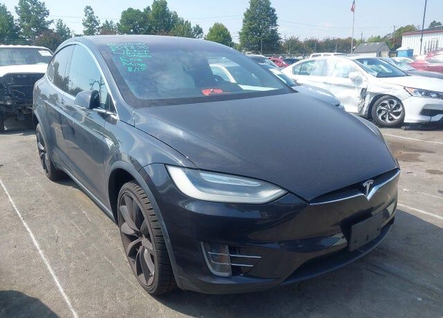 2016 TESLA Model X