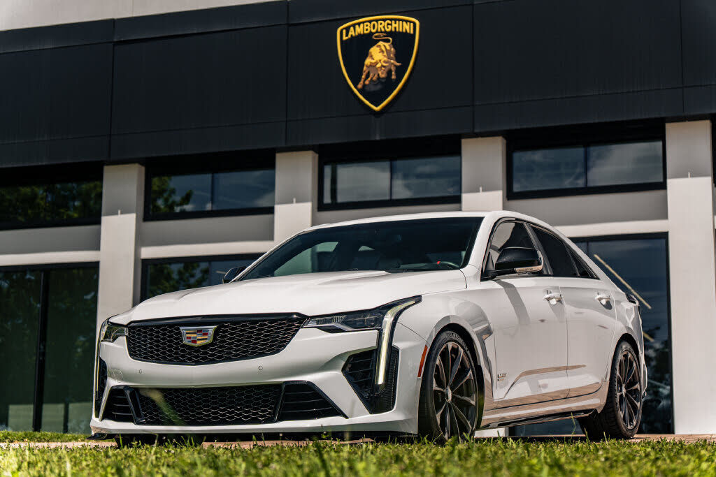 2022 CADILLAC CT4