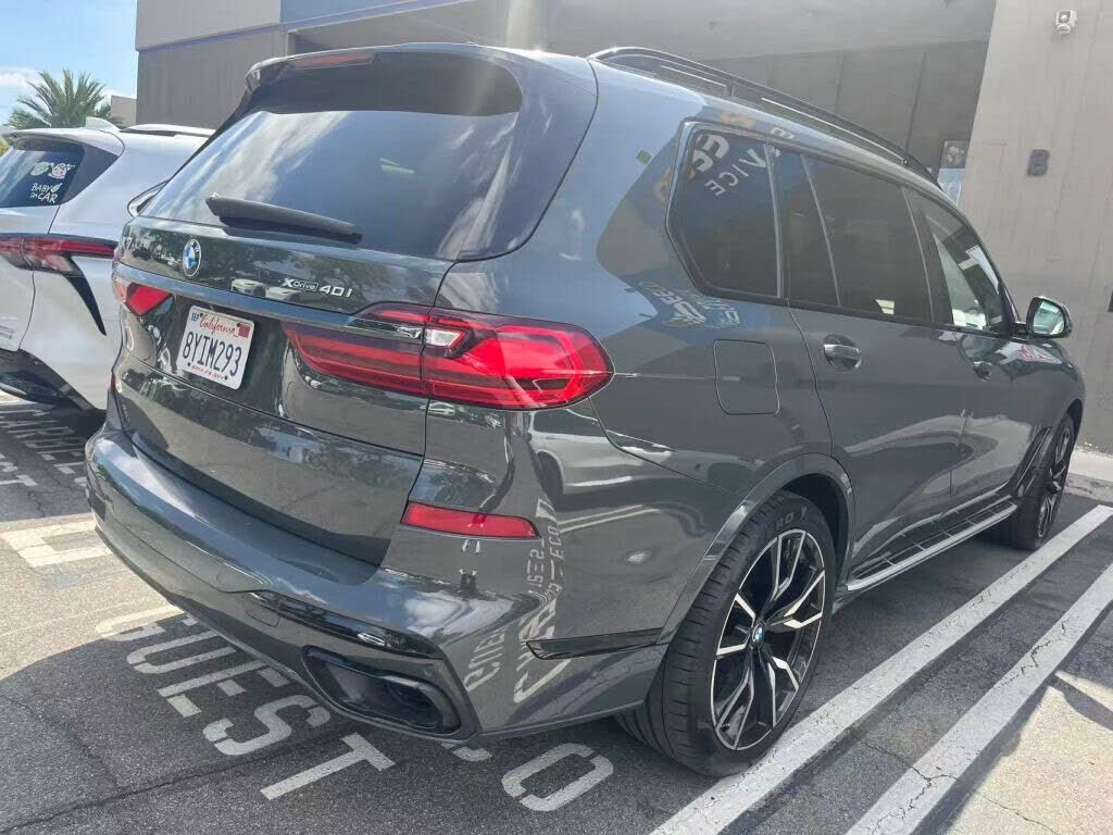 2022 BMW X7