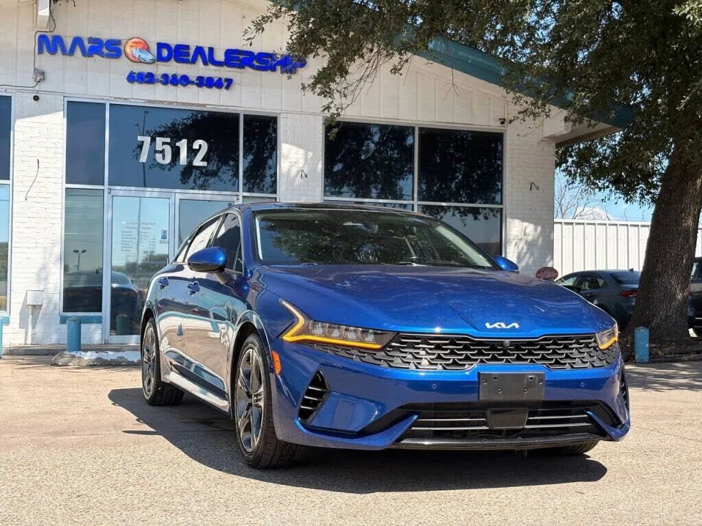 2022 KIA K5