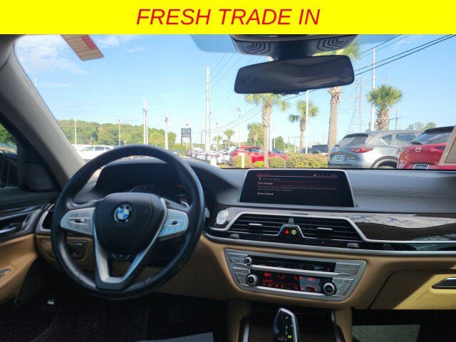 2020 BMW 740i