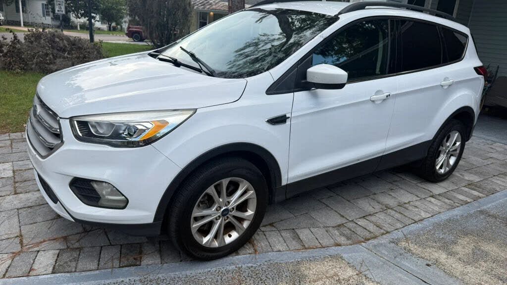 2019 FORD Escape