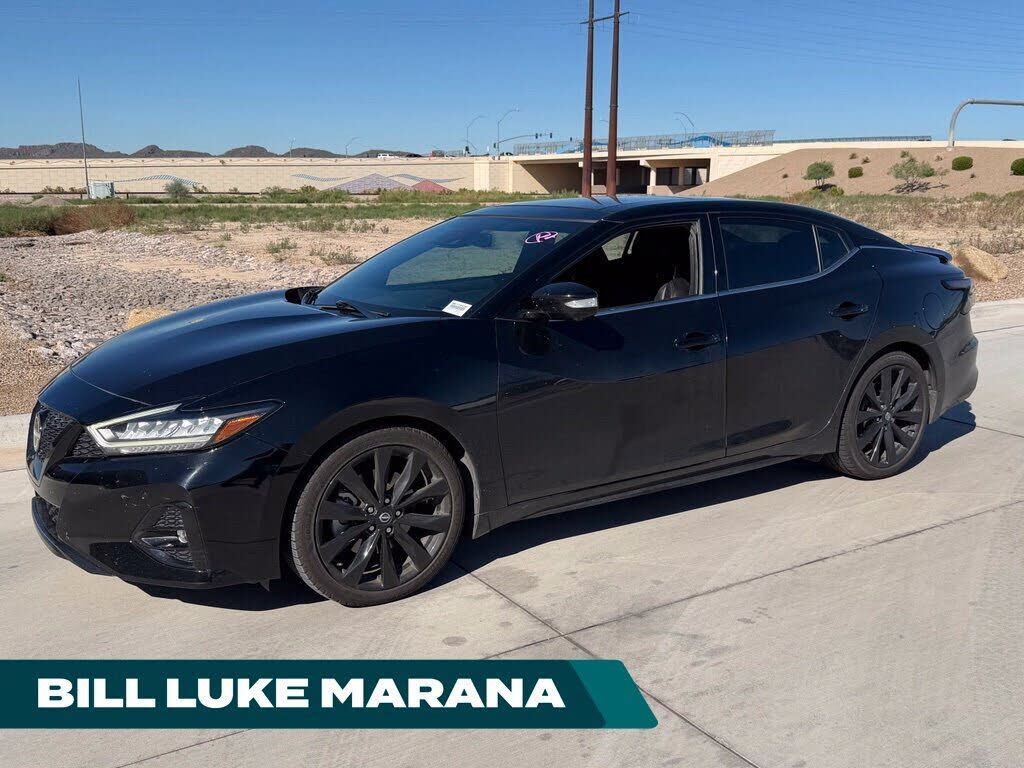 2023 NISSAN Maxima
