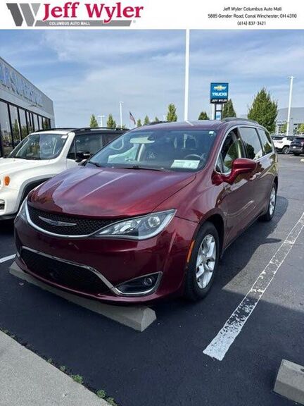 2019 CHRYSLER Pacifica