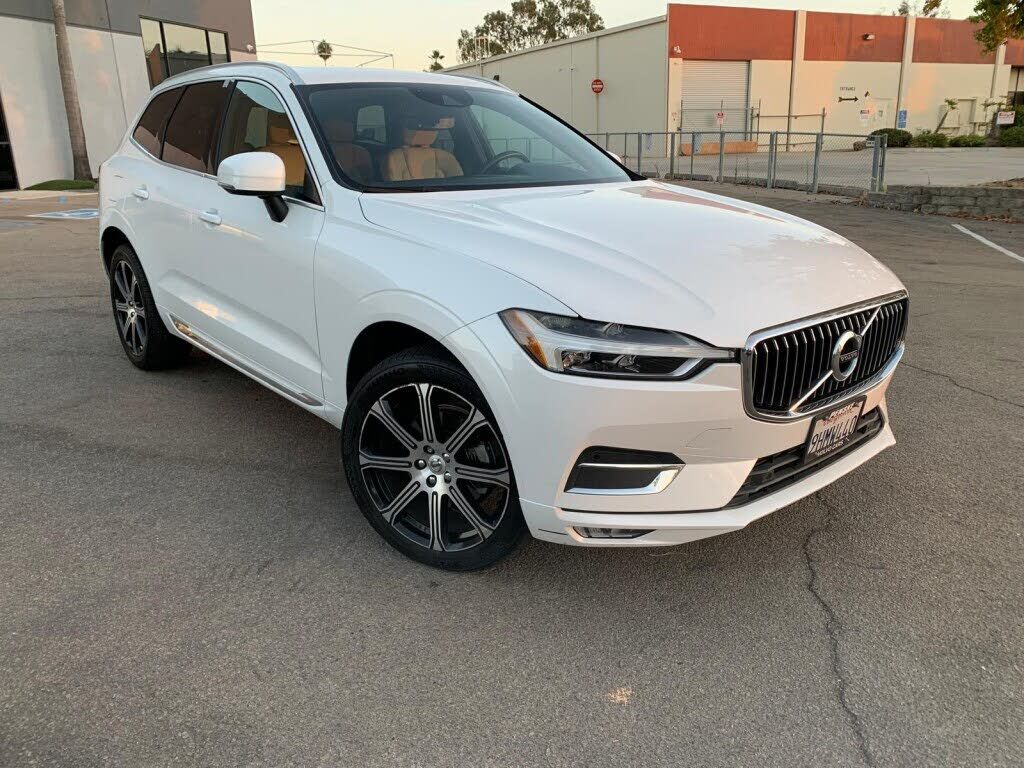 2020 VOLVO XC60