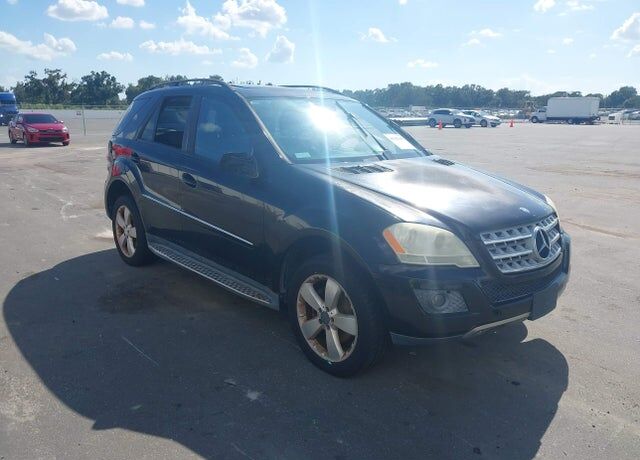2009 MERCEDES-BENZ M-Class