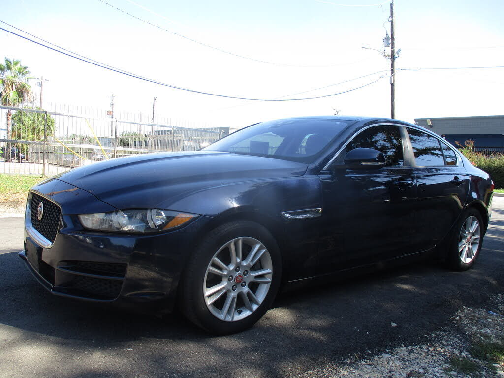 2017 JAGUAR XE