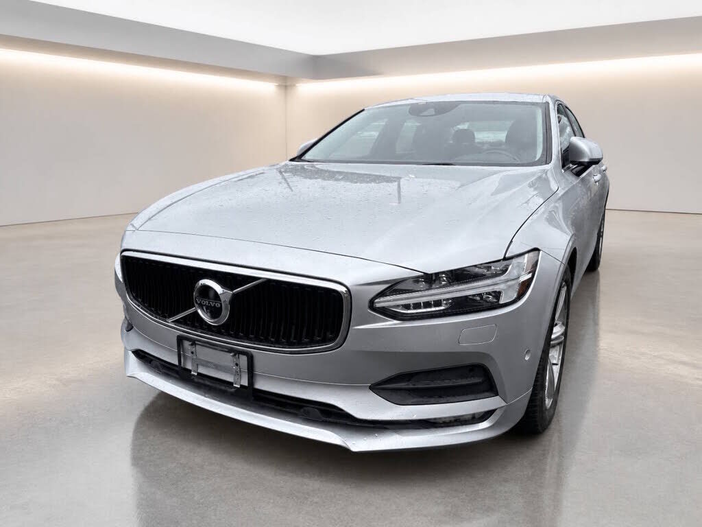 2018 VOLVO S90