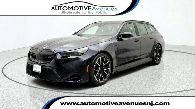 2025 BMW M5