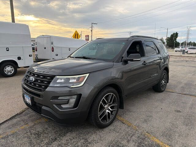 2017 FORD Explorer
