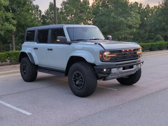 2024 FORD Bronco