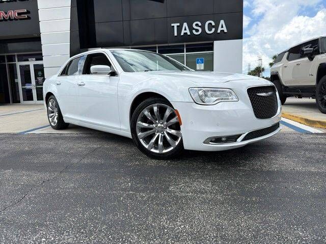 2019 CHRYSLER 300