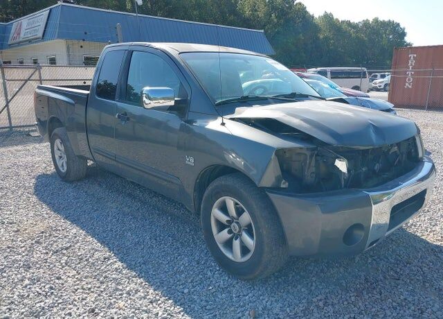2004 NISSAN Titan