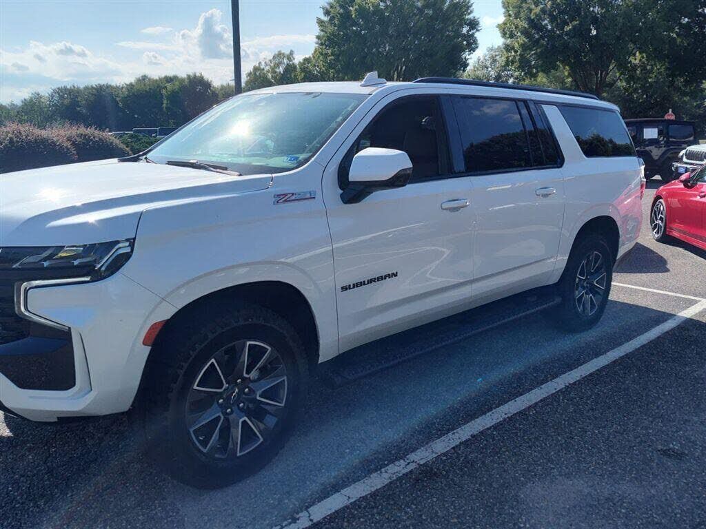 2024 CHEVROLET Suburban