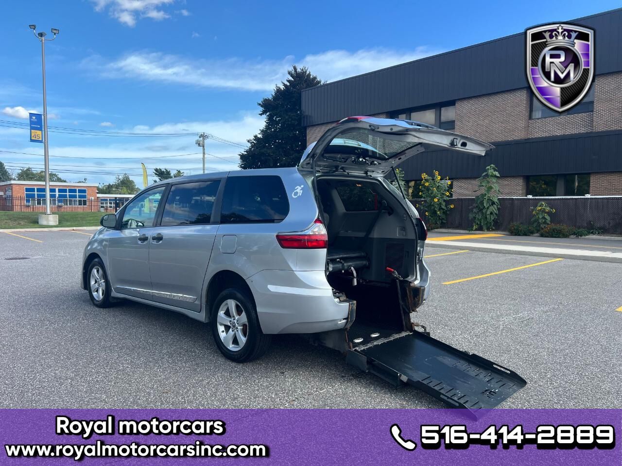 2020 TOYOTA Sienna