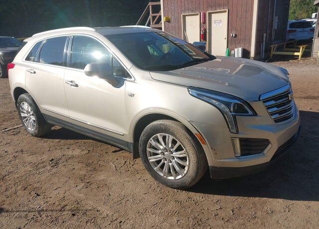 2017 CADILLAC XT5