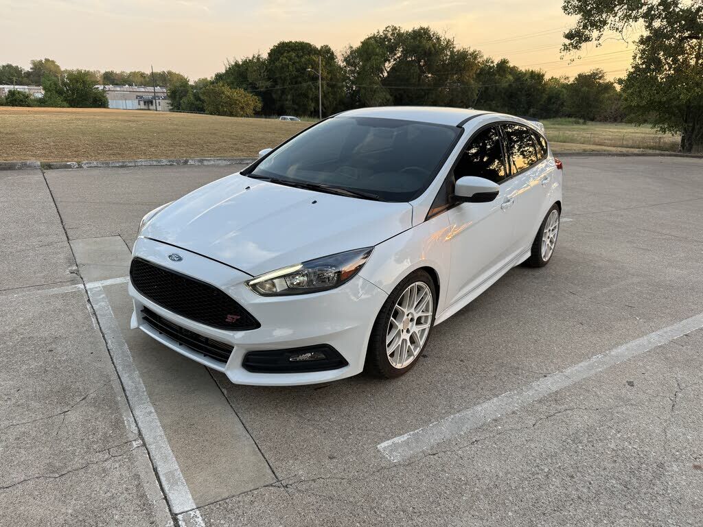 2018 FORD Focus