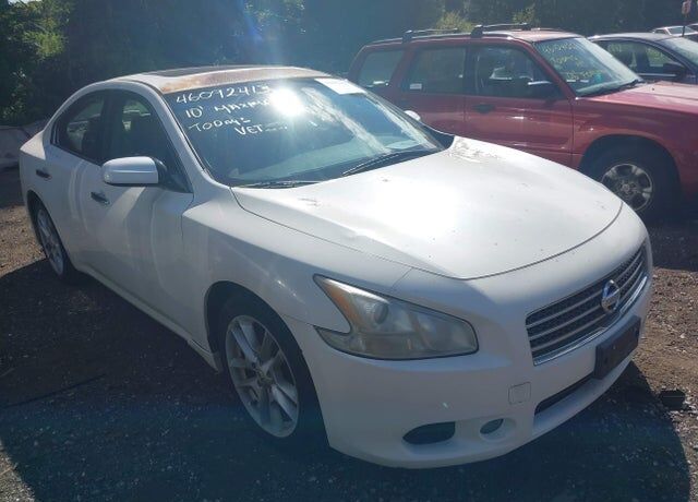2010 NISSAN Maxima