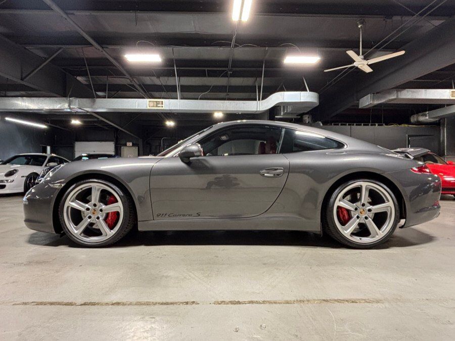 2014 PORSCHE 911