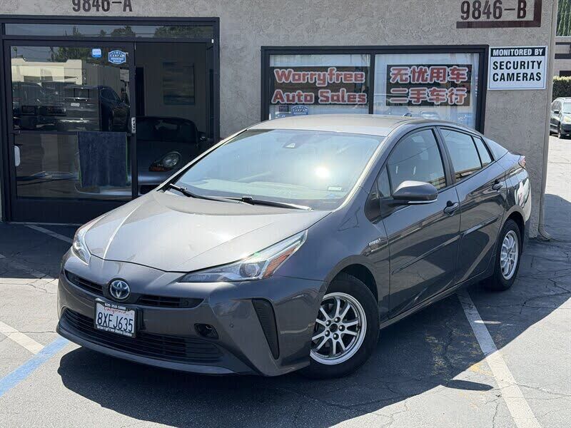 2022 TOYOTA PRIUS