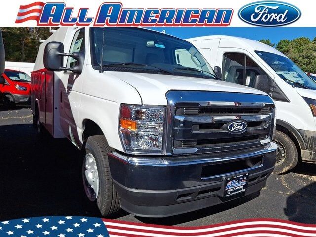 2026 FORD E-350