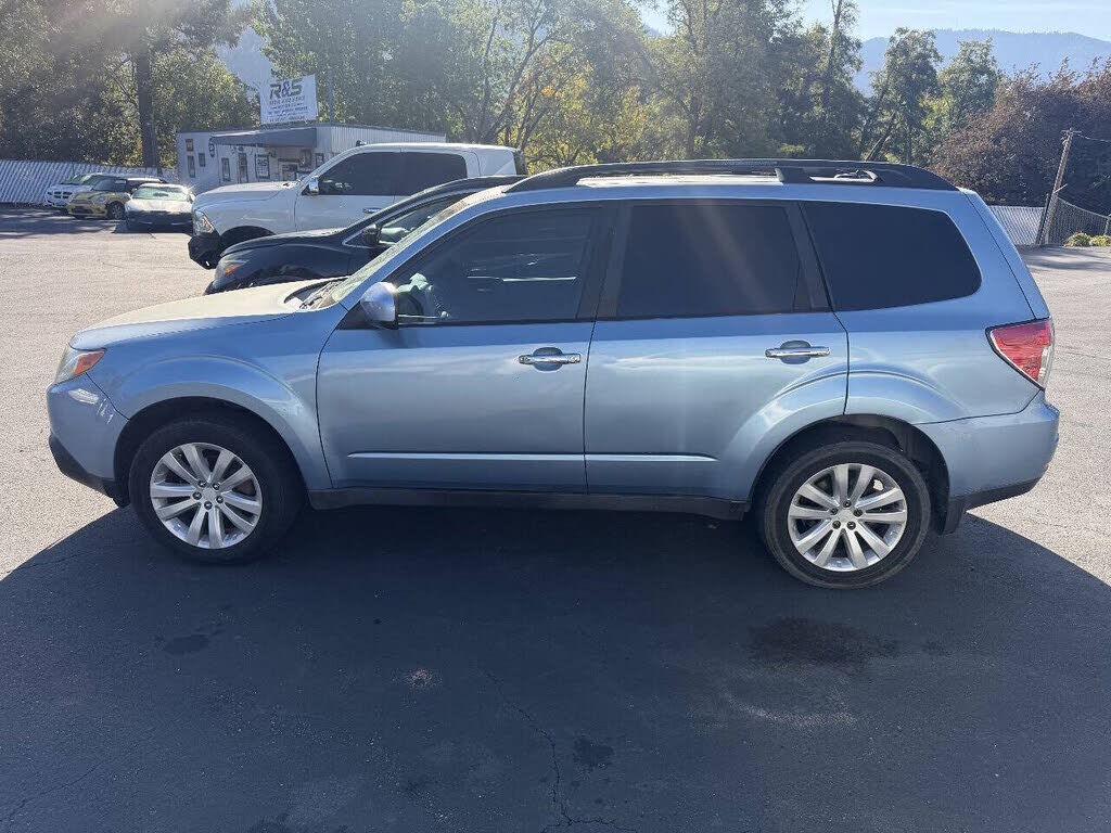 2012 SUBARU Forester