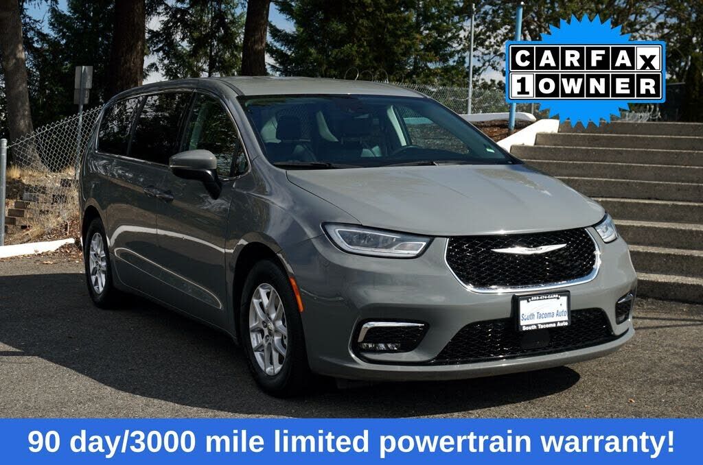 2023 CHRYSLER Pacifica