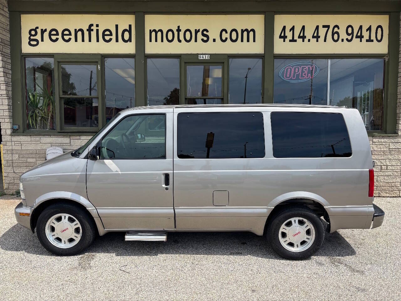 2003 GMC Safari
