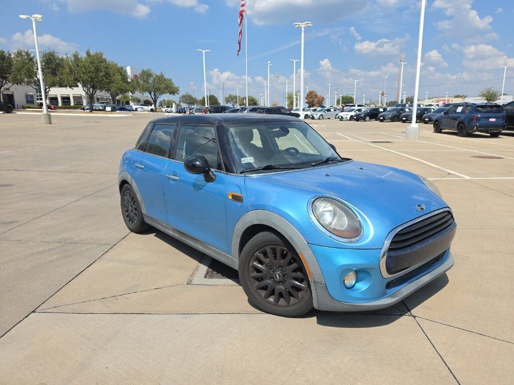 2016 MINI Cooper