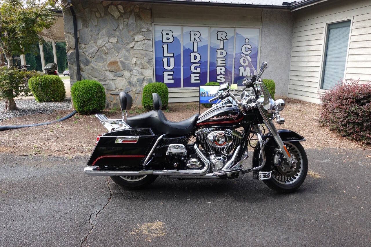2009 HARLEY DAVIDSON Road King