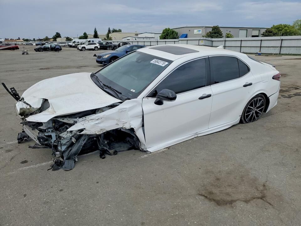 2023 TOYOTA Camry