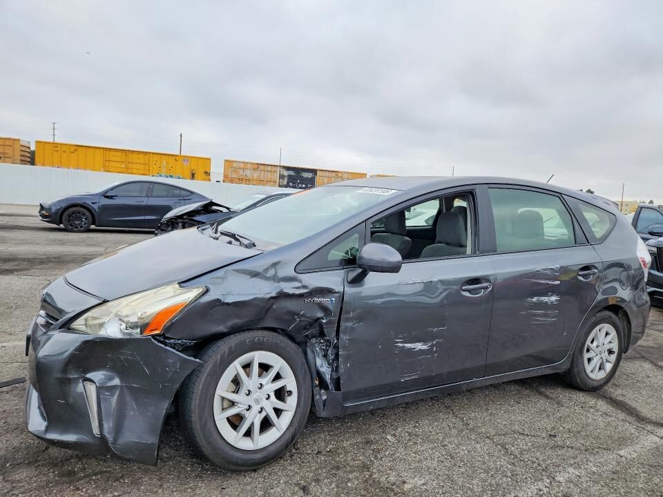 2013 TOYOTA Prius