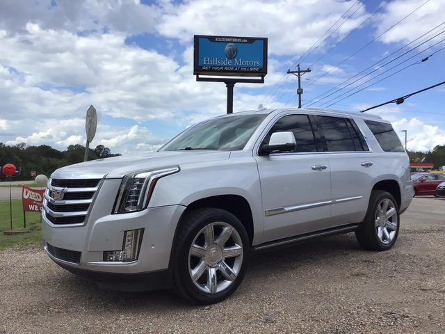 2017 CADILLAC Escalade