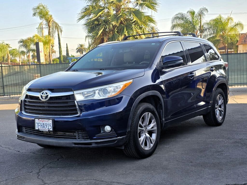 2014 TOYOTA Highlander