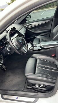 2019 BMW 530e