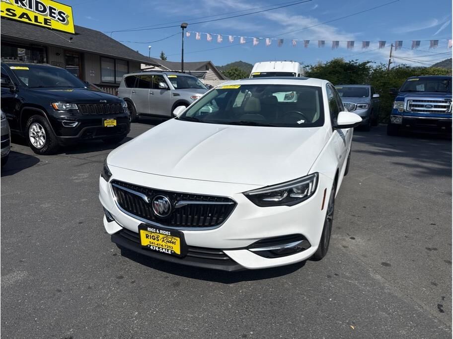 2018 BUICK Regal