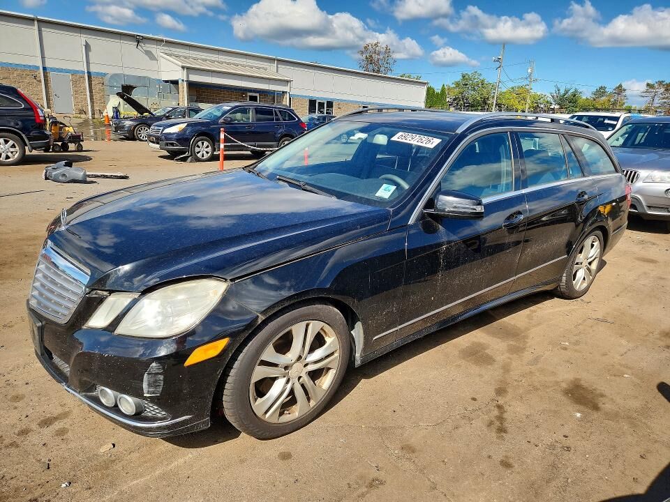 2011 MERCEDES-BENZ E-Class