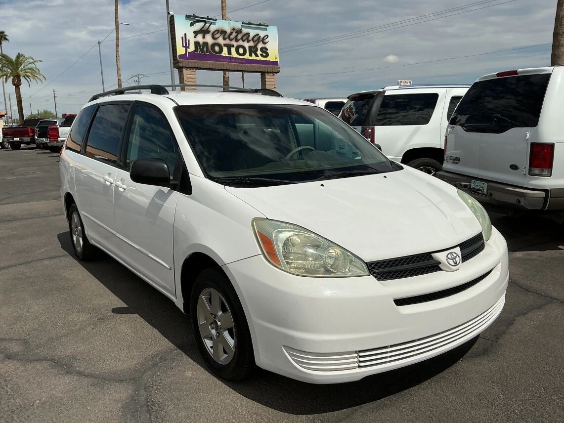 2004 TOYOTA Sienna