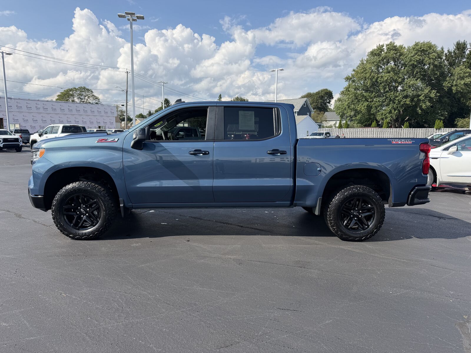 2024 CHEVROLET Silverado